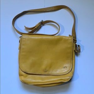 Carpisa Vera Pelle Crossbody Purse